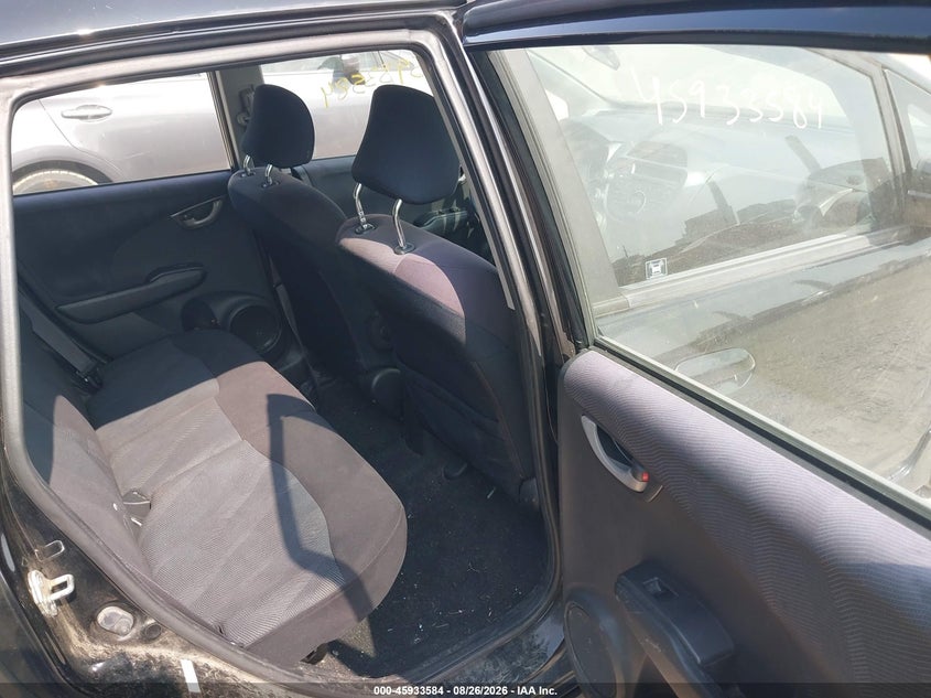 HONDA FIT 2011 VIN JHMGE8H58BC000634