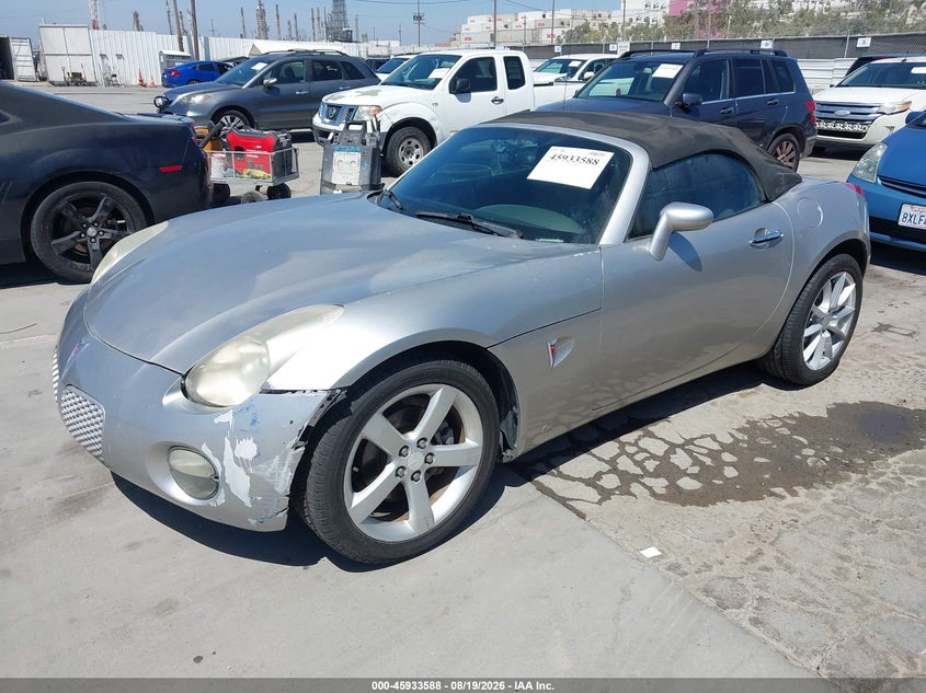 2006 PONTIAC SOLSTICE auction photo 2