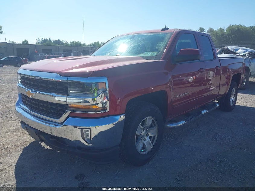 2018 Chevrolet Silverado, Right Side, IAAI, VIN 2GCVKREC2J1111677 — photo 2