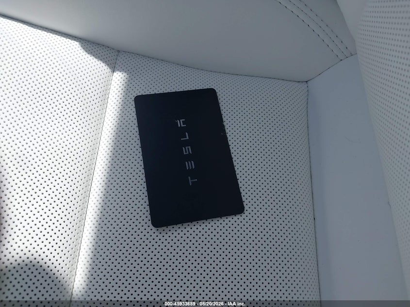 TESLA MODEL Y - zdjęcie 11
