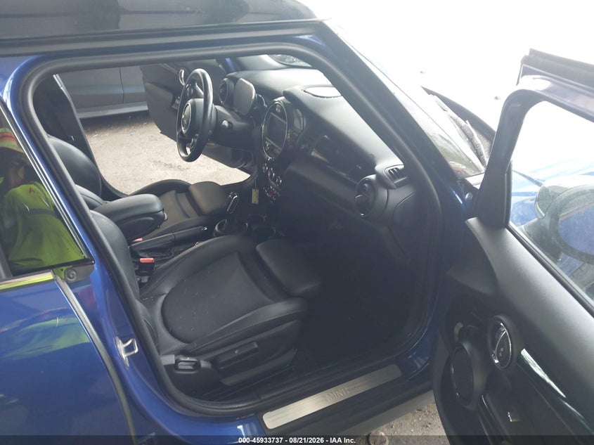 2021 MINI HARDTOP auction photo 5