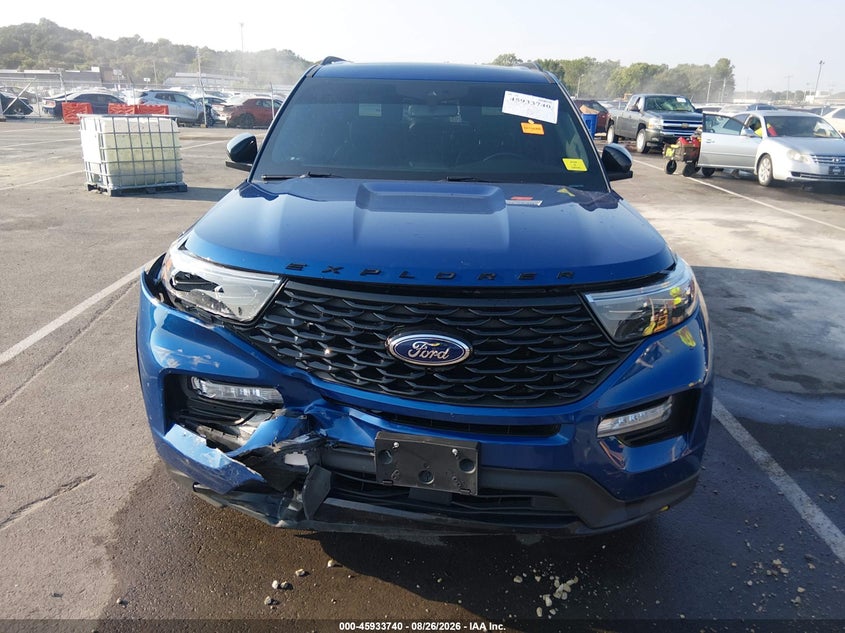 2023 FORD EXPLORER ST-LINE · Photo 12