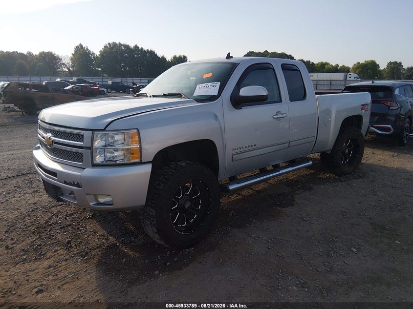 2013 Chevrolet Silverado, Удар сзади, IAAI, VIN 1GCRKTE79DZ107574 — фото 2