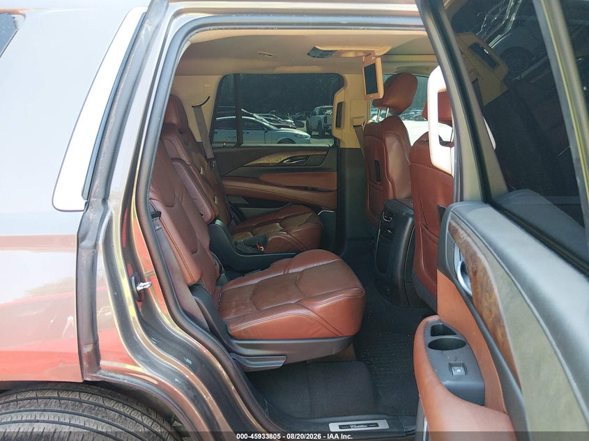 2015 CADILLAC ESCALADE auction photo 8
