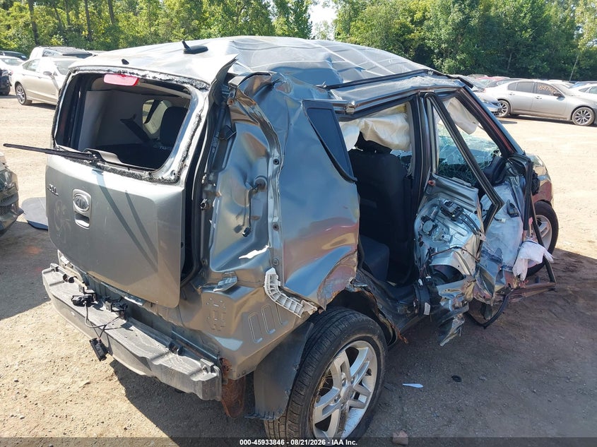 2011 KIA SOUL auction photo 4