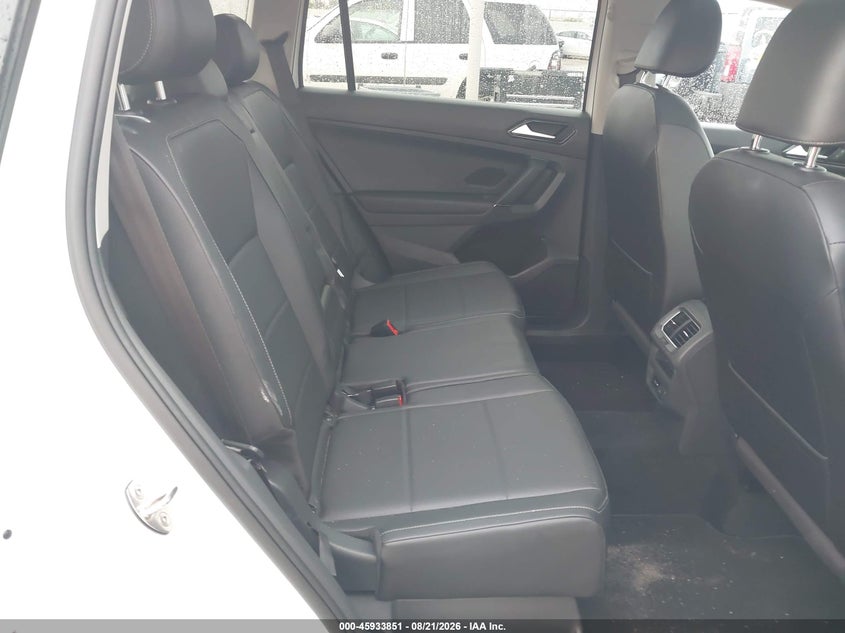 2018 VOLKSWAGEN TIGUAN auction photo 8