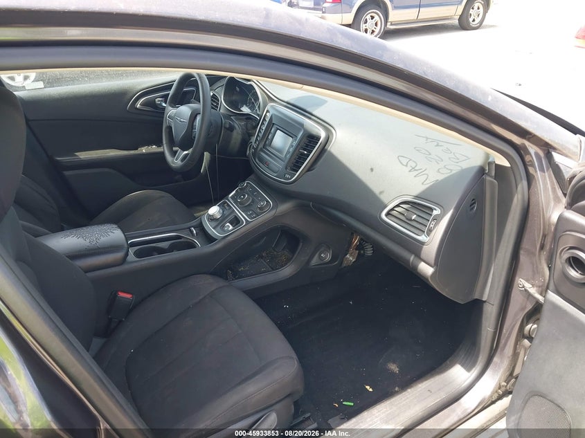 2015 CHRYSLER 200 auction photo 5