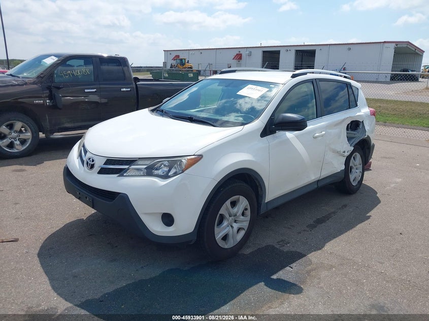 2015 Toyota RAV 4, Left Rear, IAAI, VIN JTMBFREV5FD111497 — photo 2
