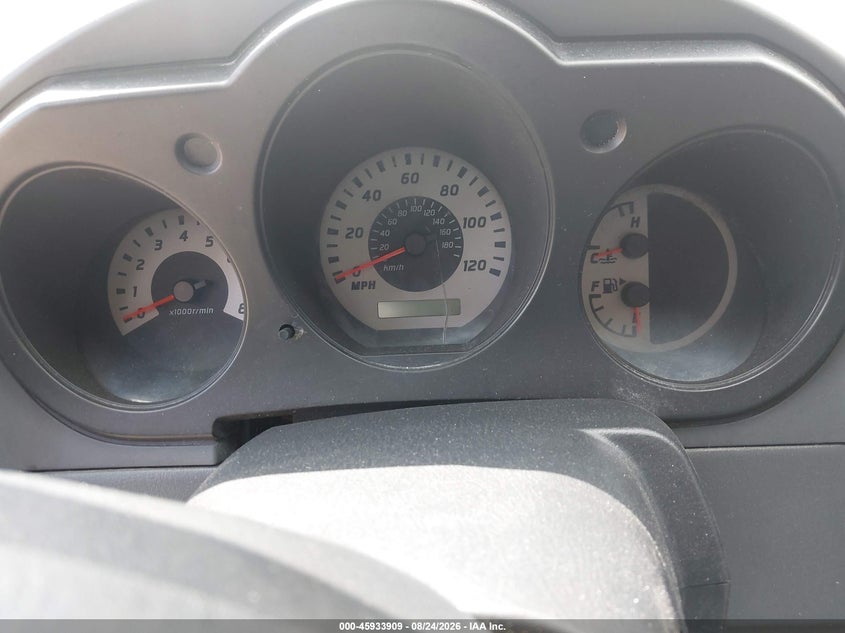 2004 NISSAN FRONTIER auction photo 7