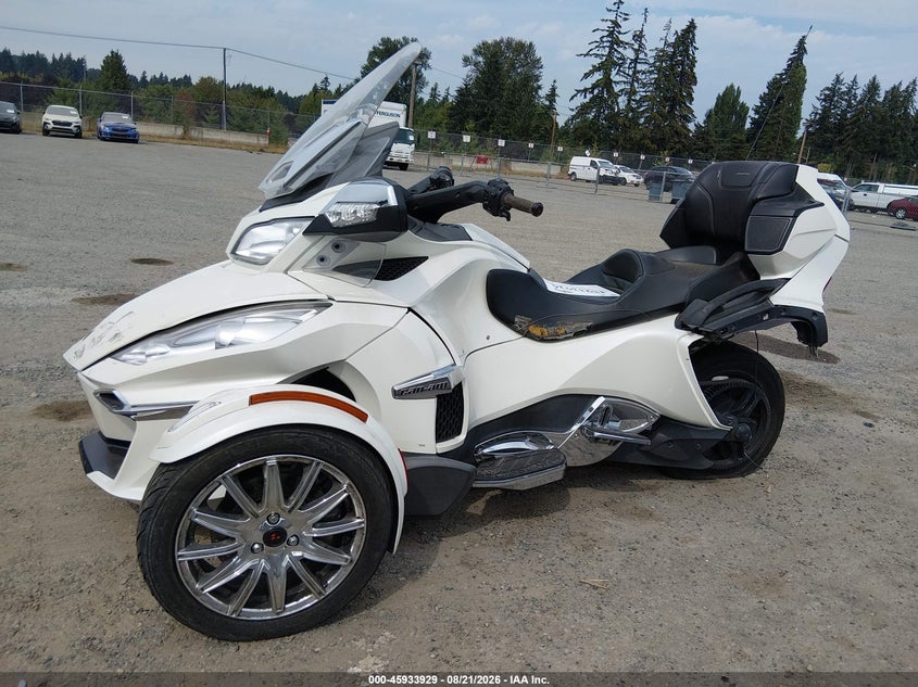 2015 CAN-AM SPYDER ROADSTER auction photo 2