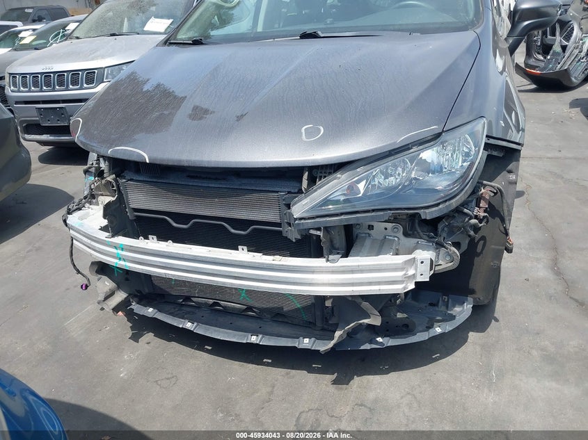 CHRYSLER PACIFICA - zdjęcie 12