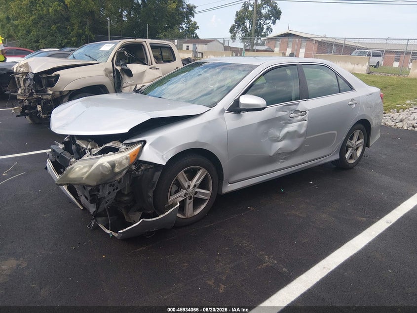 2014 Toyota Camry, Front End, IAAI, VIN 4T1BF1FK9EU757867 — photo 2