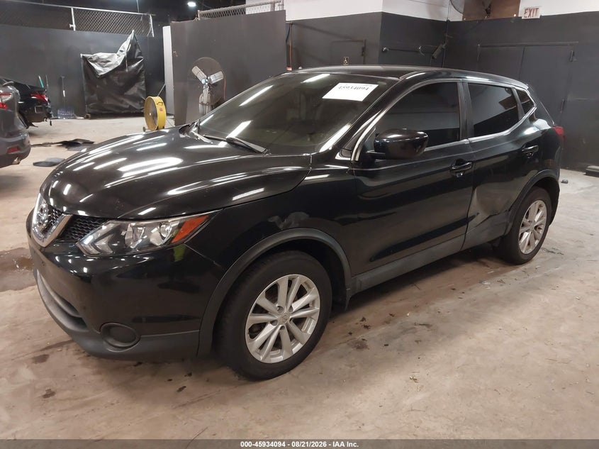 2017 NISSAN ROGUE SPORT auction photo 2