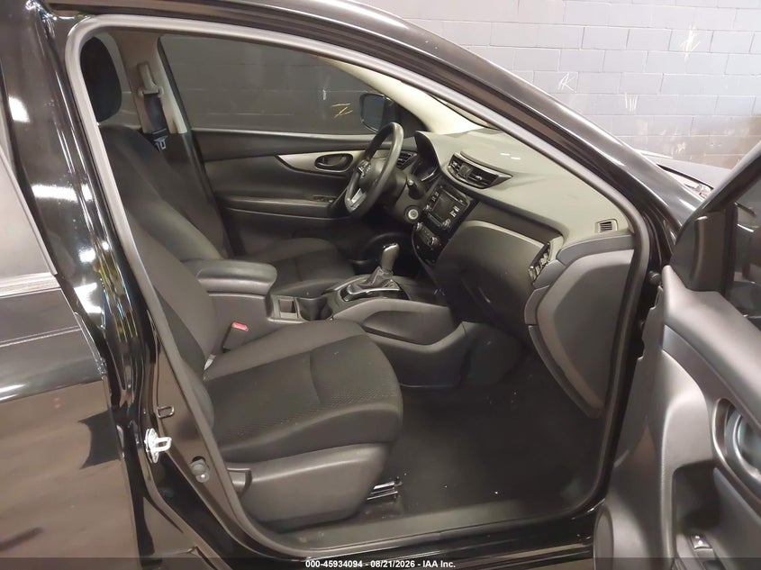2017 NISSAN ROGUE SPORT auction photo 5