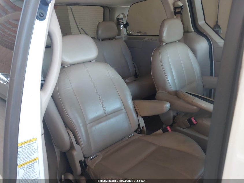 2002 FORD WINDSTAR auction photo 8