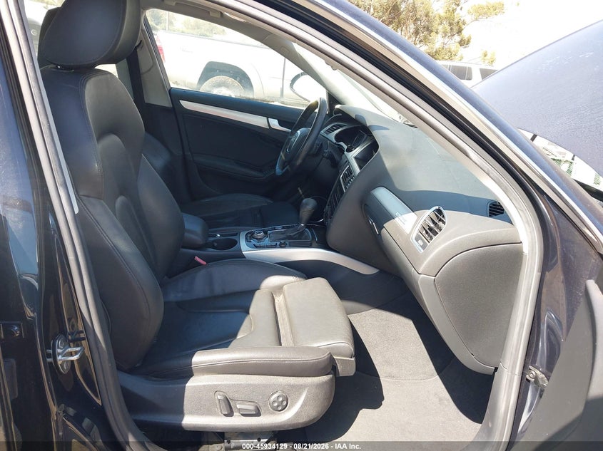 2012 AUDI A4 auction photo 5