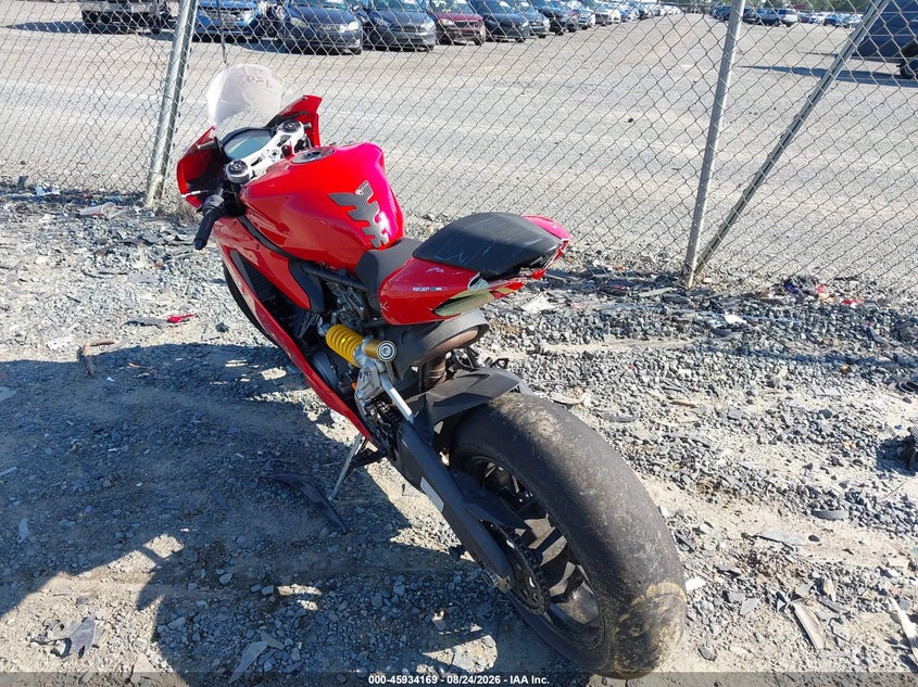 2018 DUCATI SUPERBIKE auction photo 3