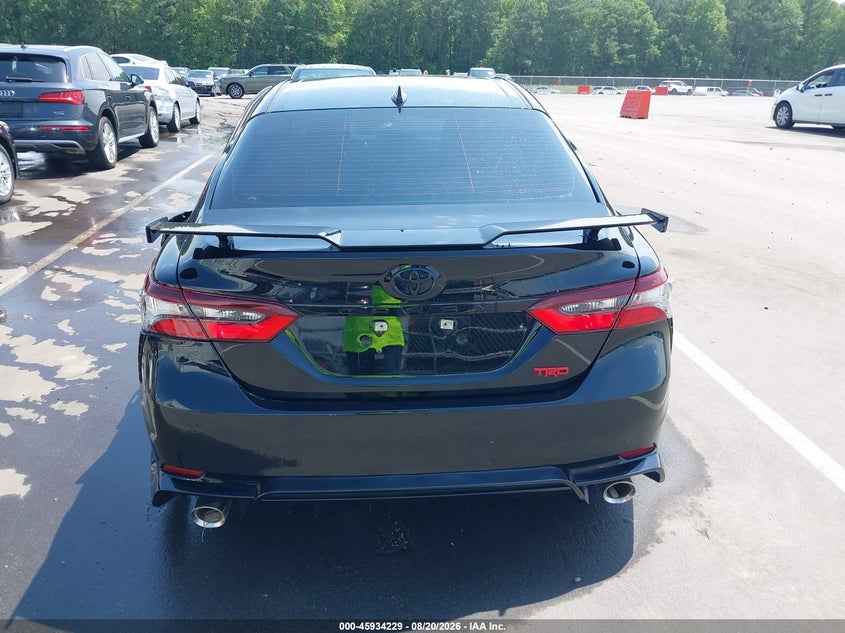 TOYOTA CAMRY - zdjęcie 16