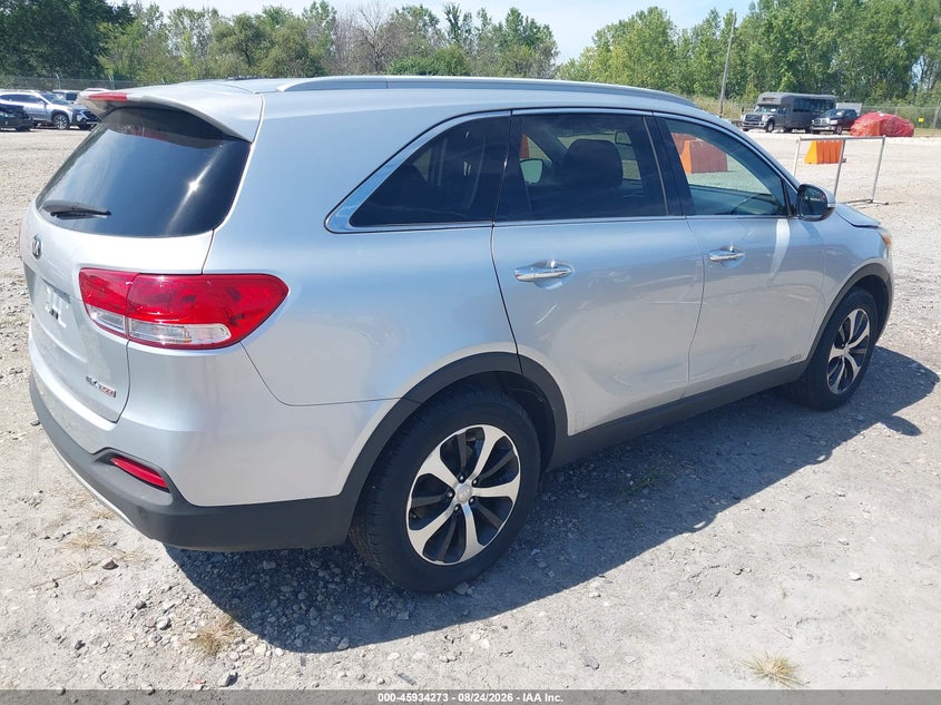 2016 KIA SORENTO auction photo 4