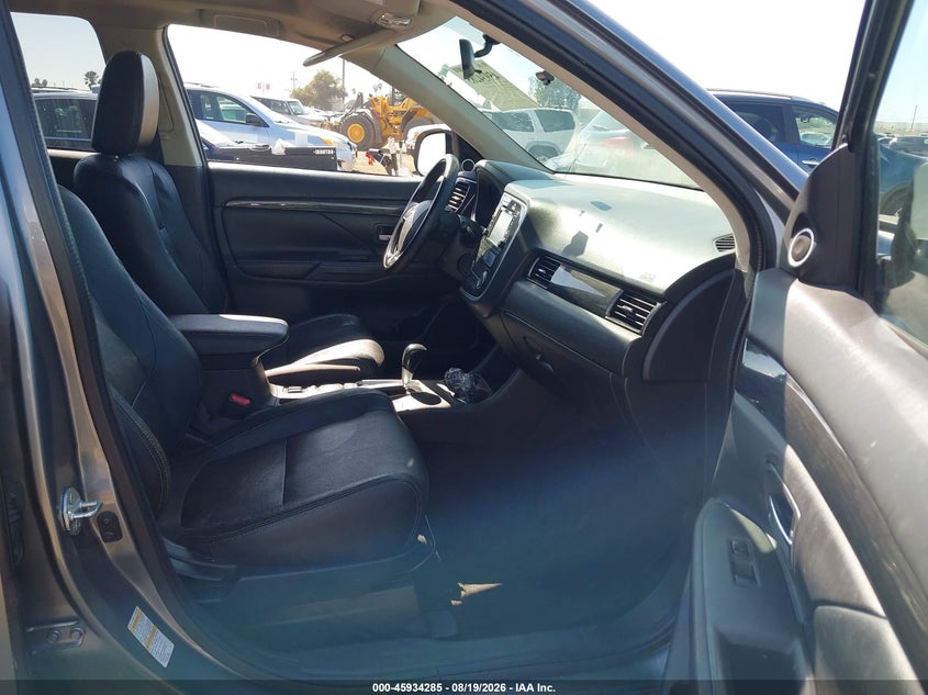 2016 MITSUBISHI OUTLANDER auction photo 5