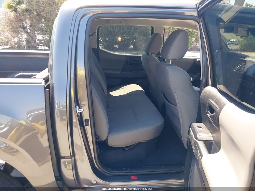 2022 TOYOTA TACOMA auction photo 8