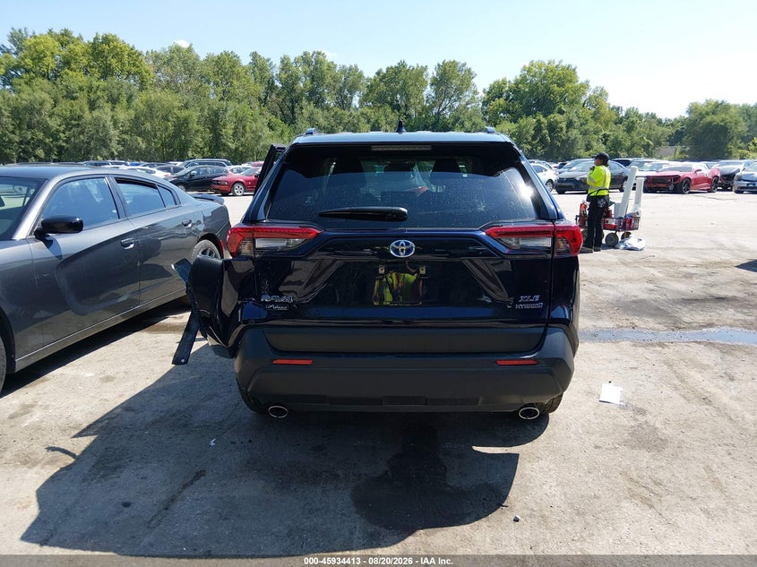 TOYOTA RAV4 HYBRID - zdjęcie 16