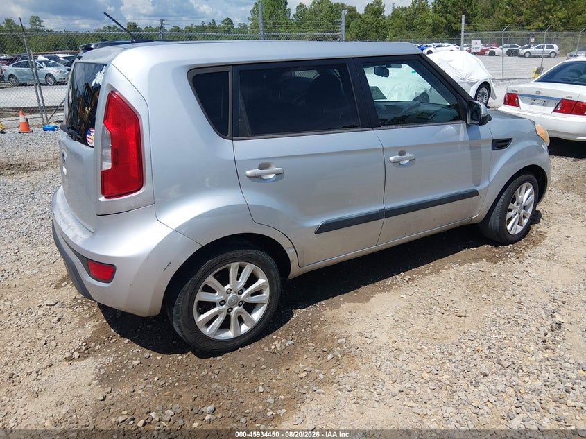 2013 KIA SOUL auction photo 4