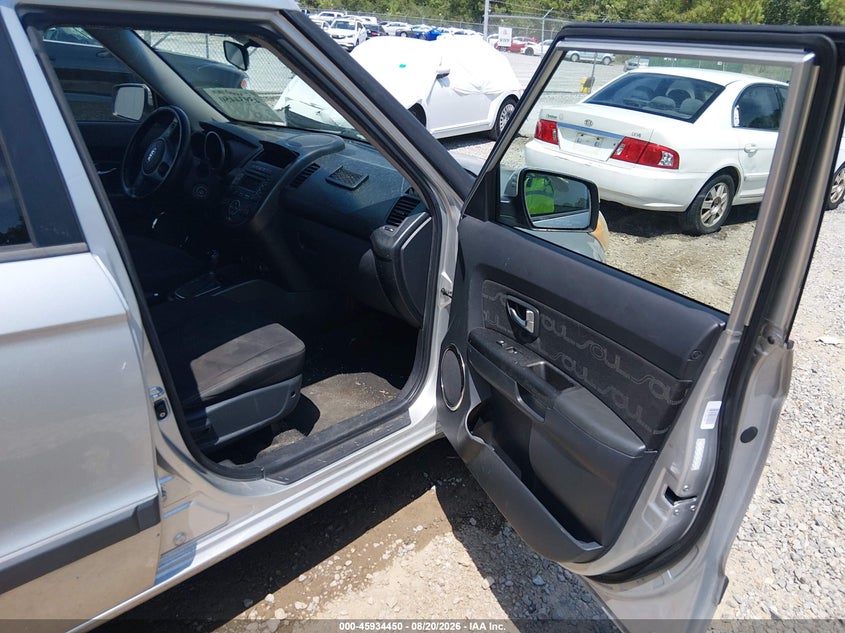 2013 KIA SOUL auction photo 5