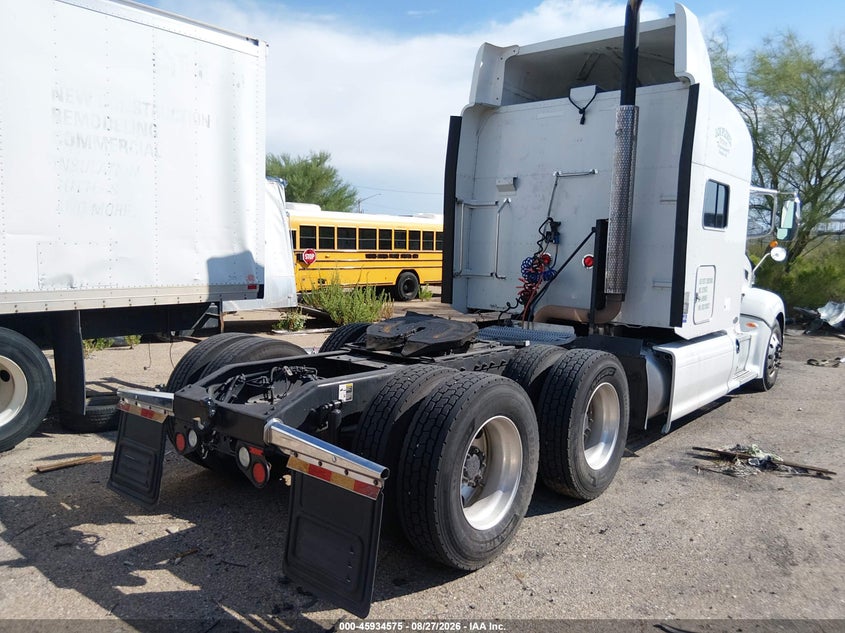 2011 PETERBILT 386 auction photo 4
