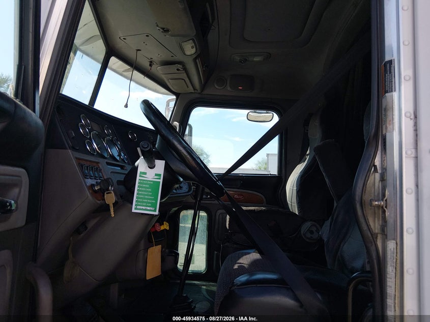 2011 PETERBILT 386 auction photo 7