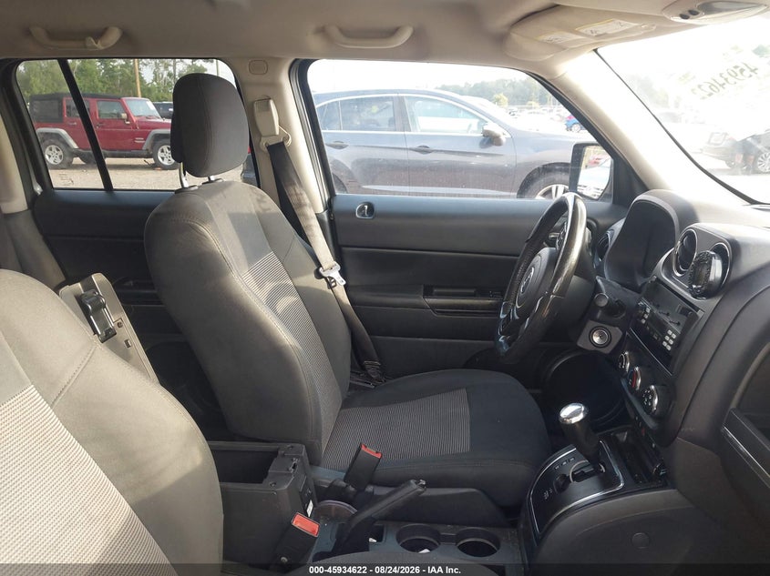 2014 JEEP PATRIOT auction photo 5