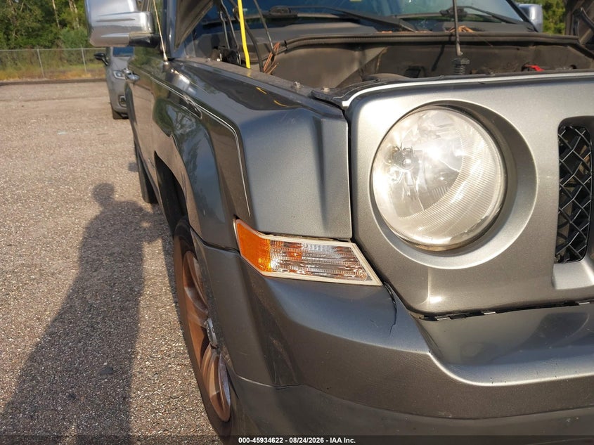 2014 JEEP PATRIOT auction photo 6
