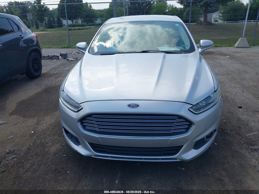 2015 FORD FUSION SE · Фото 12