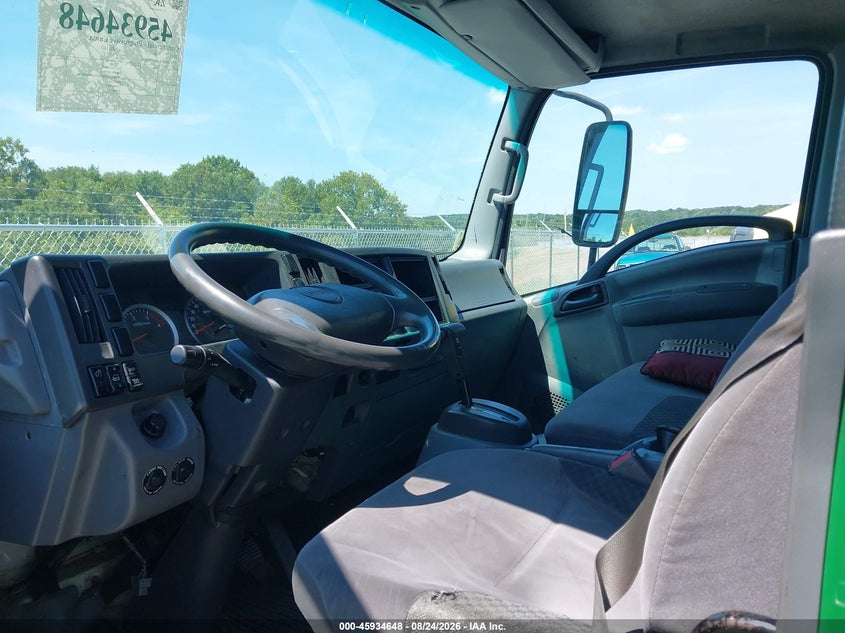 2013 ISUZU NPR HD auction photo 7