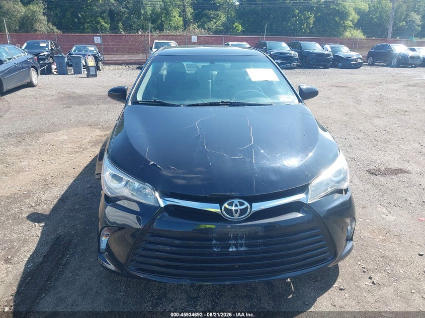 TOYOTA CAMRY - zdjęcie 12
