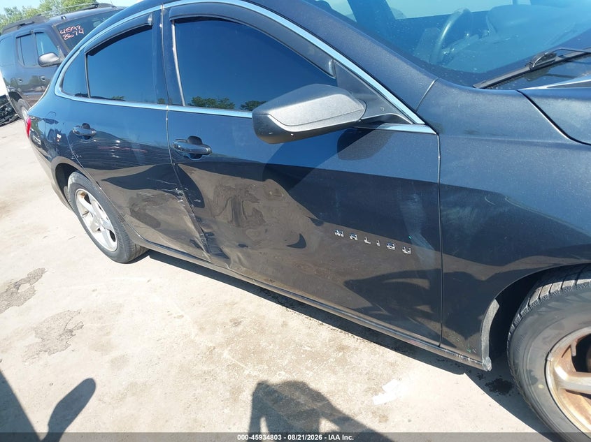 2017 CHEVROLET MALIBU auction photo 6