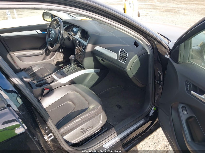 2011 AUDI A4 auction photo 5