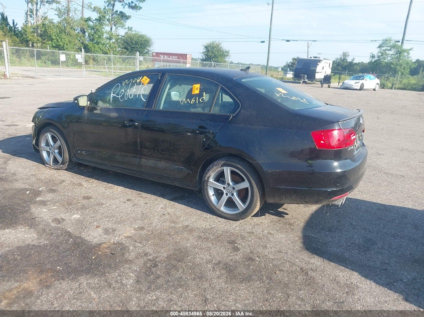 2011 VOLKSWAGEN JETTA auction photo 3