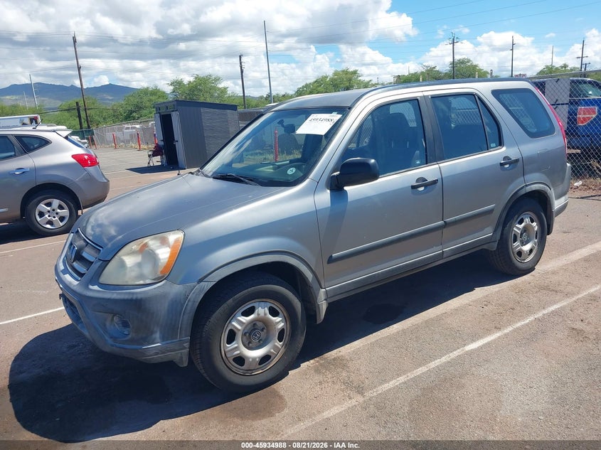 2005 Honda CR-V, Normal Wear & Tear, IAAI, VIN JHLRD685X5C020120 — photo 2