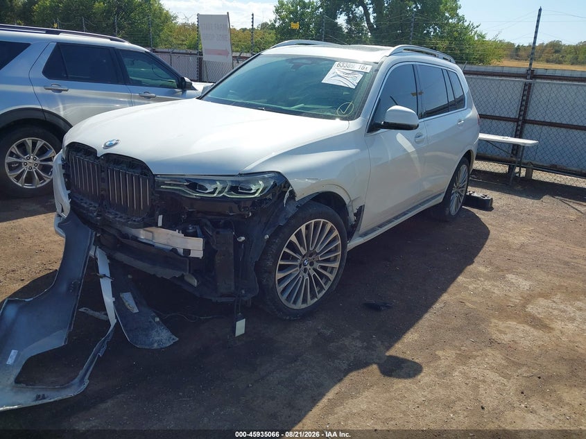 2019 BMW X7, Front End, IAAI, VIN 5UXCW2C54KL083706 — photo 2