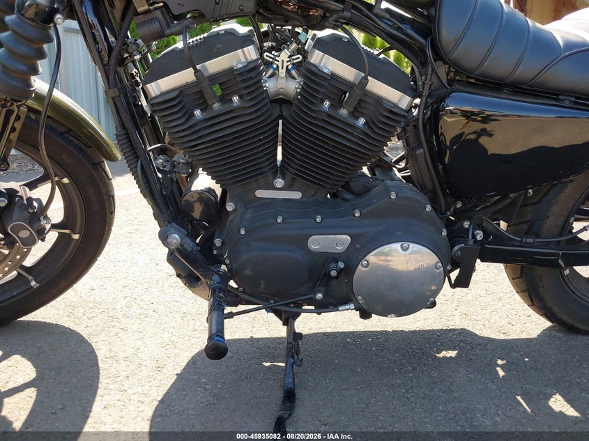 HARLEY-DAVIDSON XL883 2016
