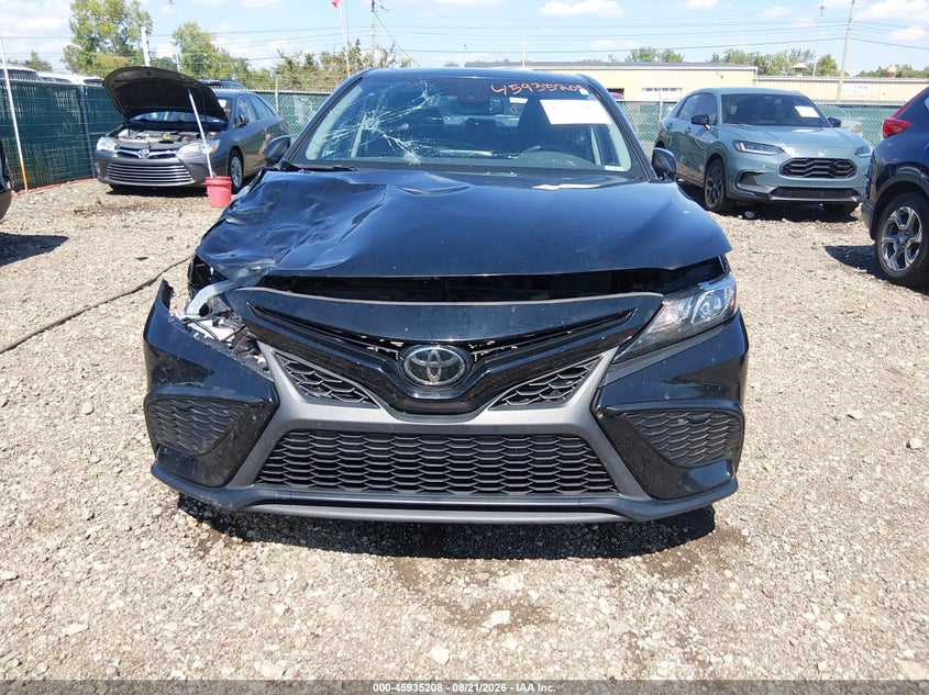 TOYOTA CAMRY - zdjęcie 12