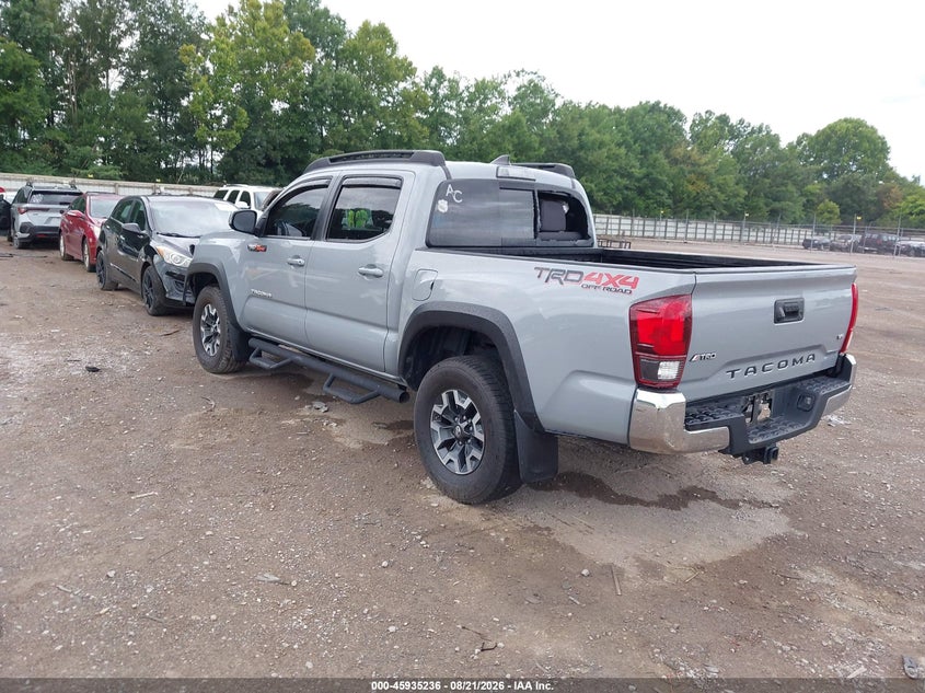 2019 TOYOTA TACOMA auction photo 3
