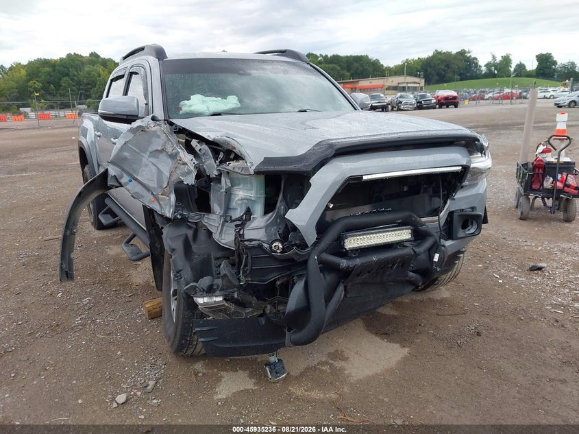 2019 TOYOTA TACOMA auction photo 6