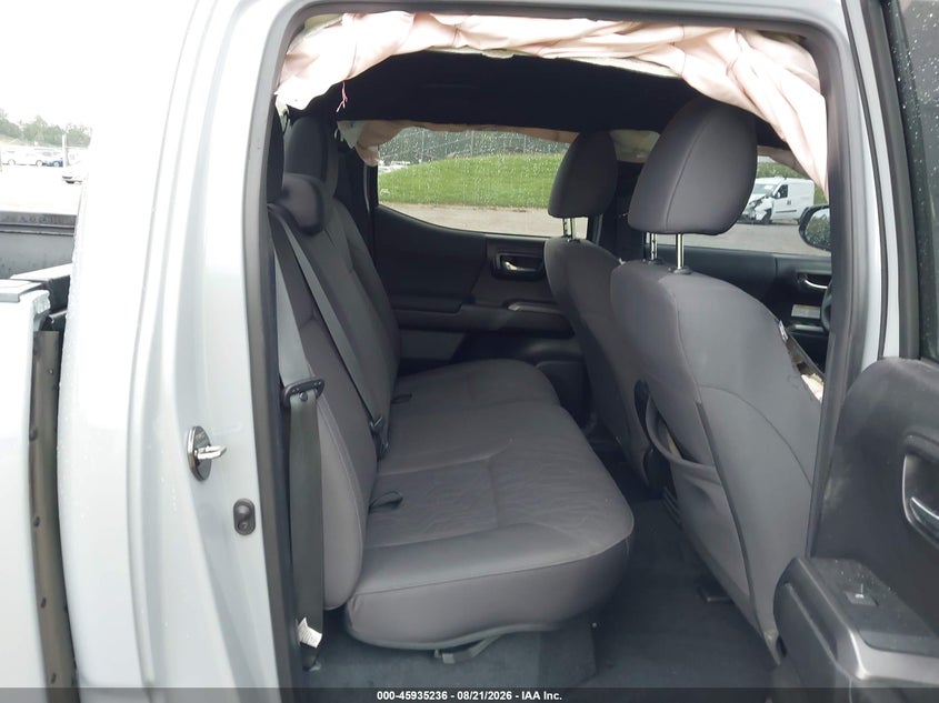 2019 TOYOTA TACOMA auction photo 8