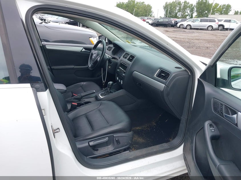 2014 VOLKSWAGEN JETTA auction photo 5