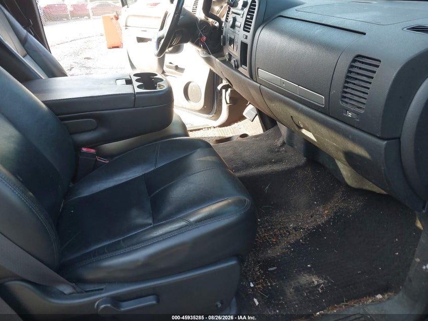 2011 GMC SIERRA 2500HD auction photo 5