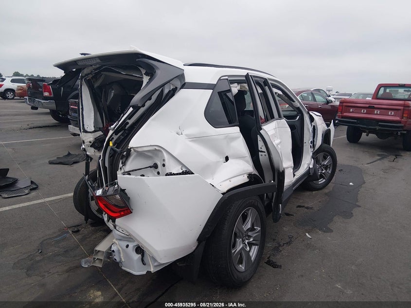 TOYOTA RAV4 - zdjęcie 4