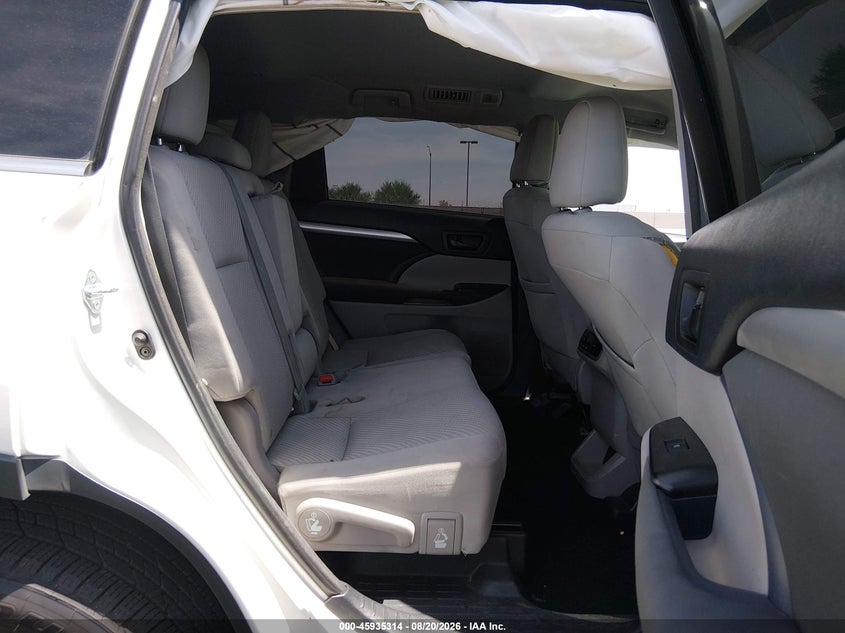 2015 TOYOTA HIGHLANDER auction photo 8