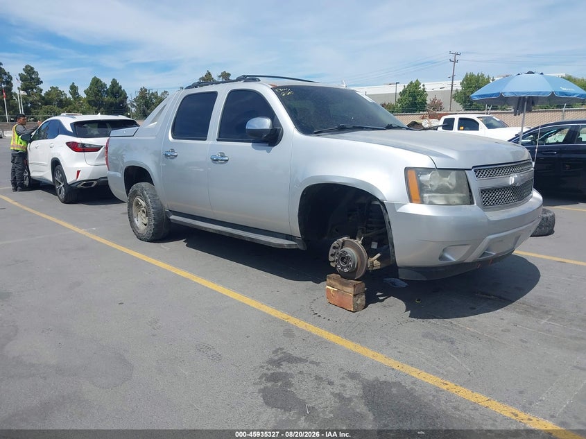 2012 CHEVROLET AVALANCHE — zdjęcie z aukcji